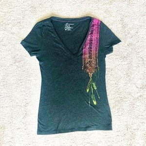 🌟 2 for $10 American Eagle feather tee
